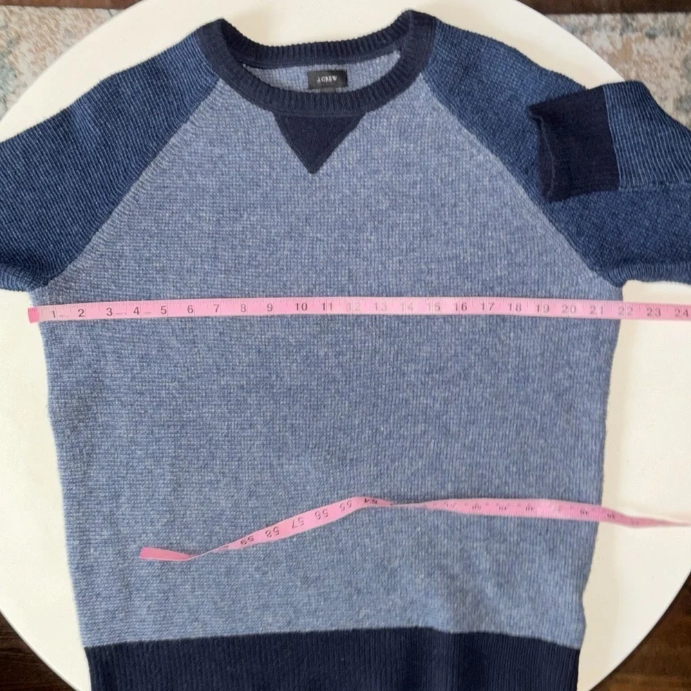 J. Crew Men’s Lambs Wool Crewneck Sweater Size Medium Blue